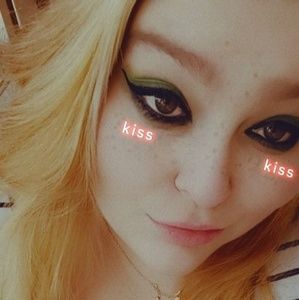 Meet your Posher, Kelsey